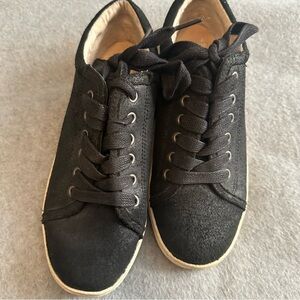 UGG Australia TOMI Black Bomber Leather Suede Sneakers 1008487, women's 6.5